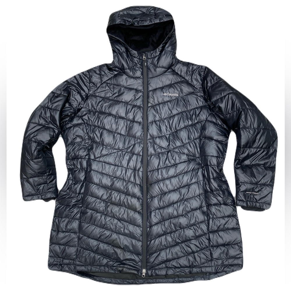 Columbia Women's Hooded Packable Puffer Jacket in Charcoal